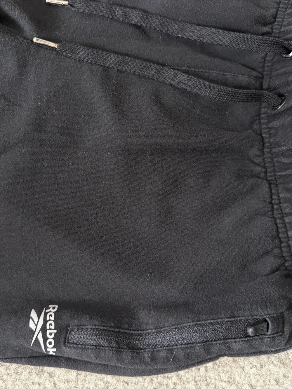 Reebok Black Sweatpants with Drawstring Size Medium
